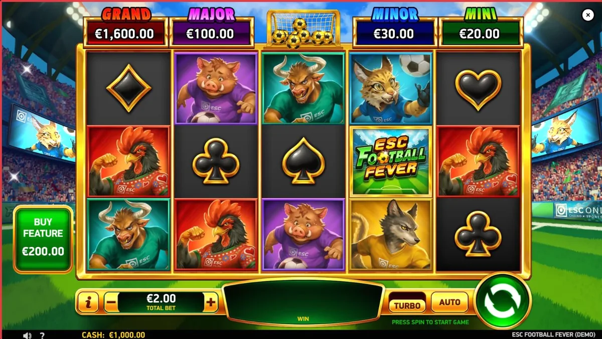 ESC Football Fever slot interface na nagpapakita ng stadium theme at football symbols